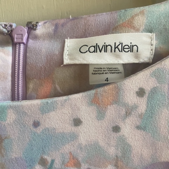 Calvin Klein Pastel Floral Flutter-Sleeve Dress - Picture 10 of 15